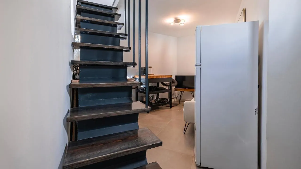 Apartment Estrela Escape Studios 1 By Lovelystay Lisbon