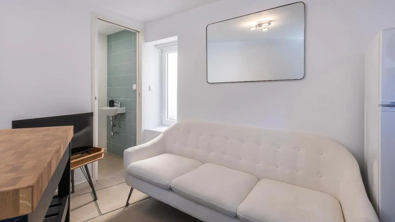 Apartment Estrela Escape Studios 1 By Lovelystay Lisbon Portugal